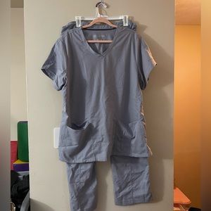 Grey’s Anatomy gray scrub set. 2XL top. XL bottom. Worn once.